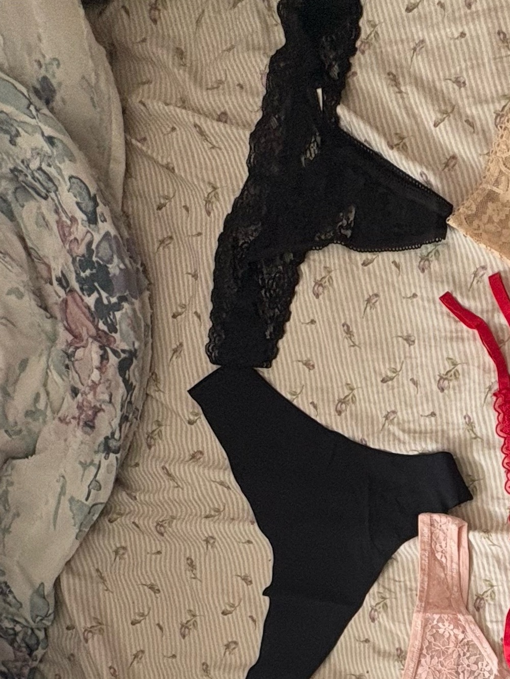 Women’s undies thong